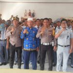 Kasat Lantas Edukasi Disiplin Lalu Lintas kepada Pelajar SMAN Tomoni Timur dan SMK Mangkutana IMG-20240429-WA0023