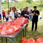 Bentuk Kepedulian Polres Lutim ke Masyarakat, Berbagi Daging Kurban, Maknai Hari Raya Idul Adha  20250607_112704