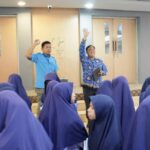 Puluhan Siswa SMPIT Al Bina Tomoni Berkunjung Ke DPRD Kabupaten Luwu Timur IMG-20250918-WA0006